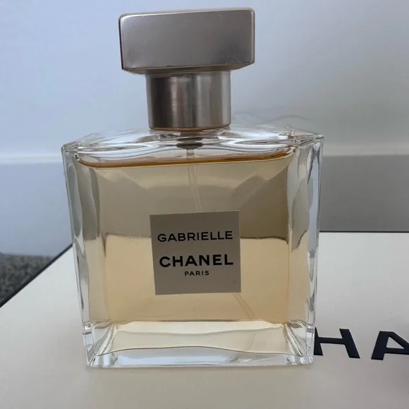 CHANEL Gabrielle Eau de Parfum in Gold and Clear Bottle - Picture 2 of 4